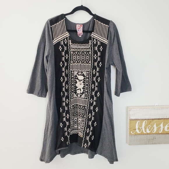 Johnny Was Tops - Johnny Was Taylor Georgette Embroidered Tunic Top L